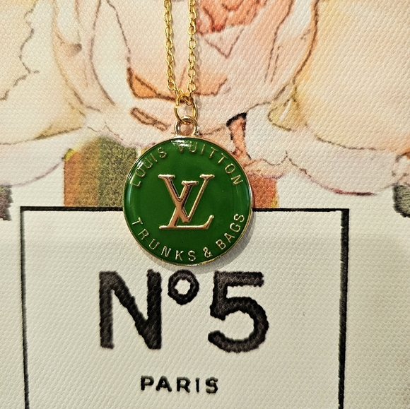 Louis Vuitton charm trunks and bags Green Pendant Necklace. - Picture 3 of 5